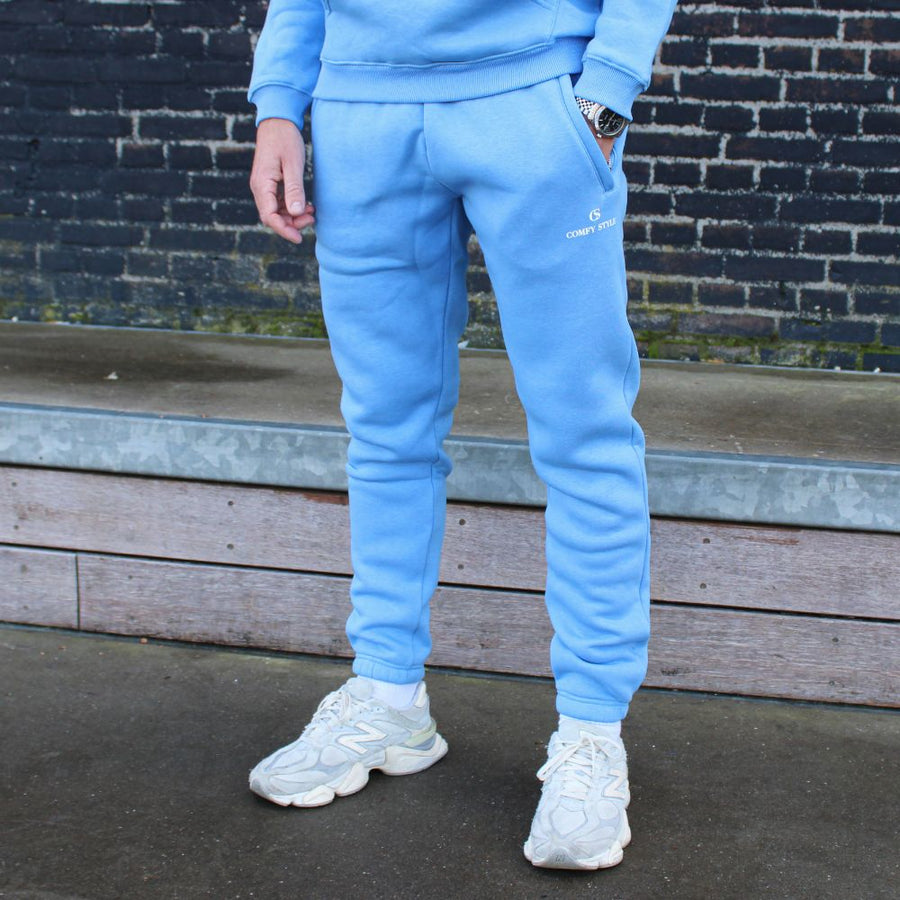 Draagfoto voorkant Classic Comfort Heren Sweatpants Blauw Comfy Style